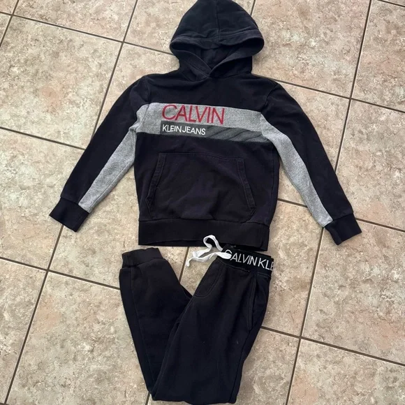 Calvin Klein Big Logo Pullover Hoodie And Joggers Set Kids 8 Black Red Gray - Picture 1 of 4